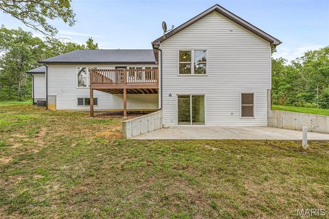 302 Chestnut View Rd, Farmington, MO 63640
