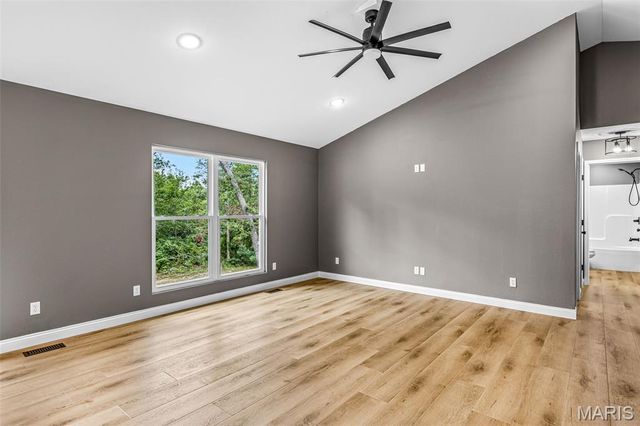 302 Chestnut View Rd, Farmington, MO 63640