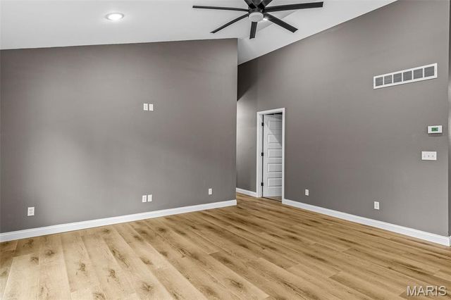 302 Chestnut View Rd, Farmington, MO 63640