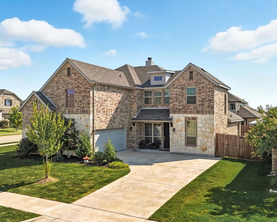 926 Lauren Drive, Midlothian, TX 76065