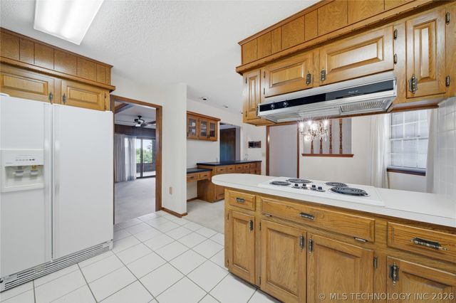 8525 S 67th West Avenue, Tulsa, OK 74131
