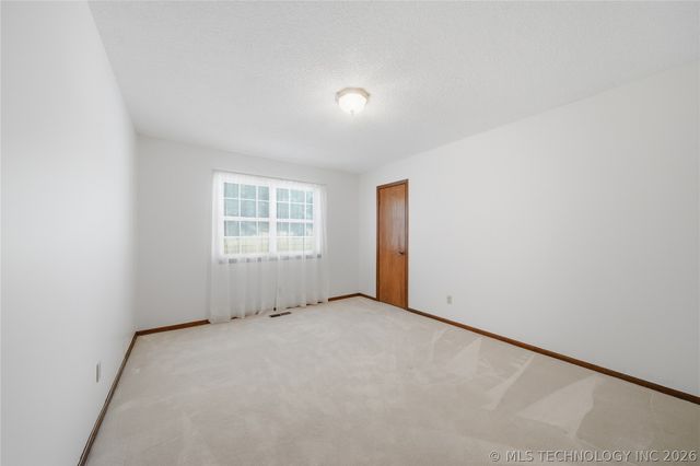 8525 S 67th West Avenue, Tulsa, OK 74131