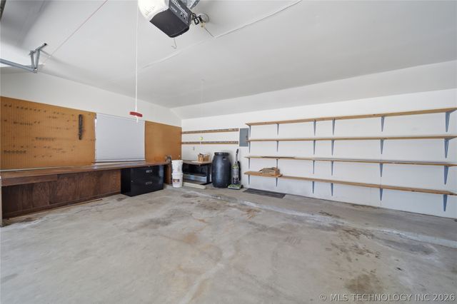 8525 S 67th West Avenue, Tulsa, OK 74131