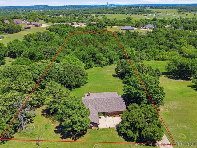 8525 S 67th West Avenue, Tulsa, OK 74131