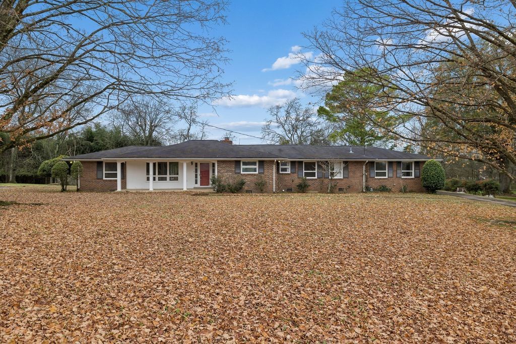 2032 Eversong Ln, Hermitage, TN 37076