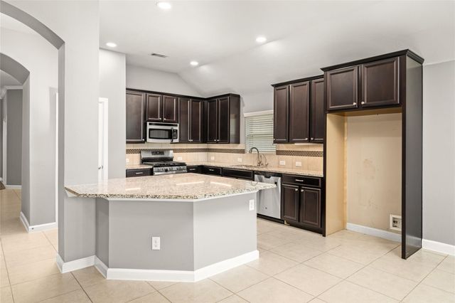 17219 Pine Hollow Landing Court, Houston, TX 77084