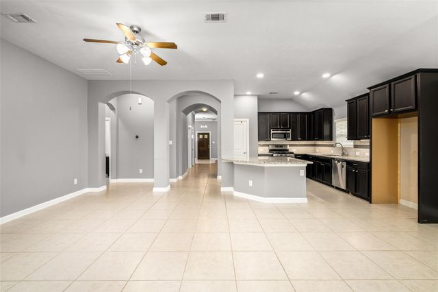 17219 Pine Hollow Landing Court, Houston, TX 77084
