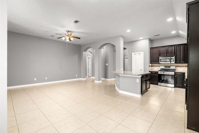 17219 Pine Hollow Landing Court, Houston, TX 77084