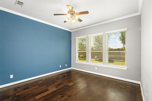 17219 Pine Hollow Landing Court, Houston, TX 77084