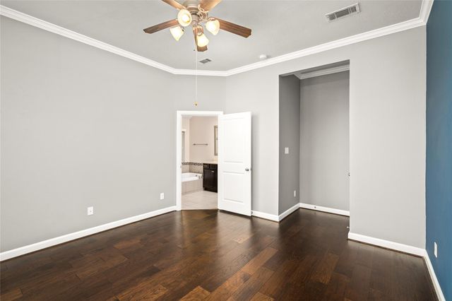 17219 Pine Hollow Landing Court, Houston, TX 77084