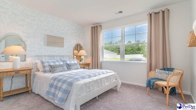 524 Fiddler Run Lane, Florence, SC 29505