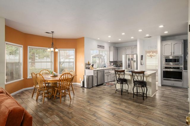 3060 Evergreen Avenue, Clovis, CA 93611