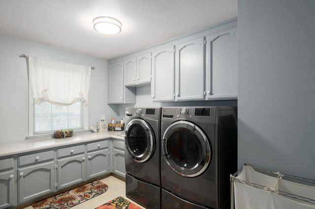 3060 Evergreen Avenue, Clovis, CA 93611