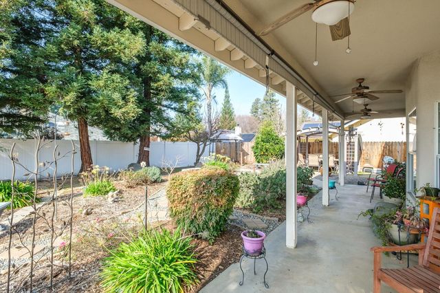 3060 Evergreen Avenue, Clovis, CA 93611