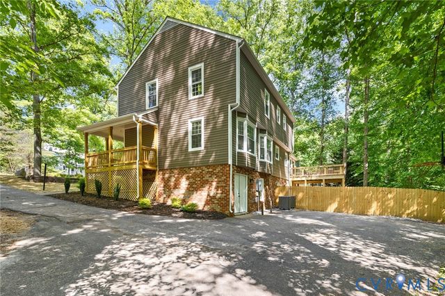 11626 Wood Bluff Loop, North Chesterfield, VA 23236