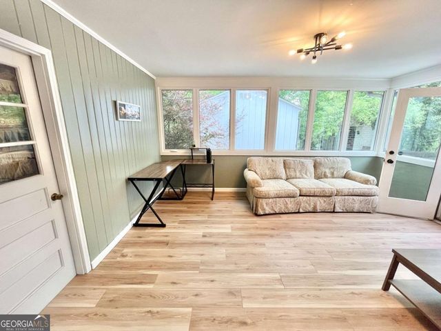 3154 Barkside Court, Atlanta, GA 30341