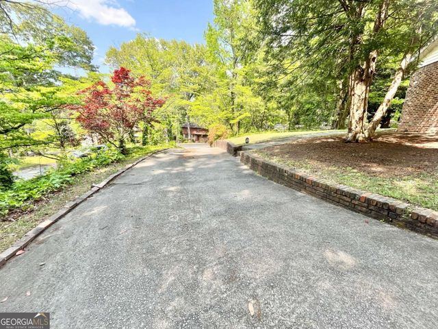 3154 Barkside Court, Atlanta, GA 30341
