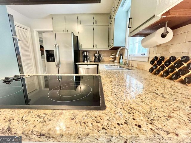 3154 Barkside Court, Atlanta, GA 30341