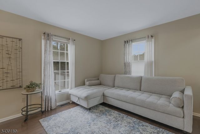 11 Hampton Ct, Bernards Twp., NJ 07920