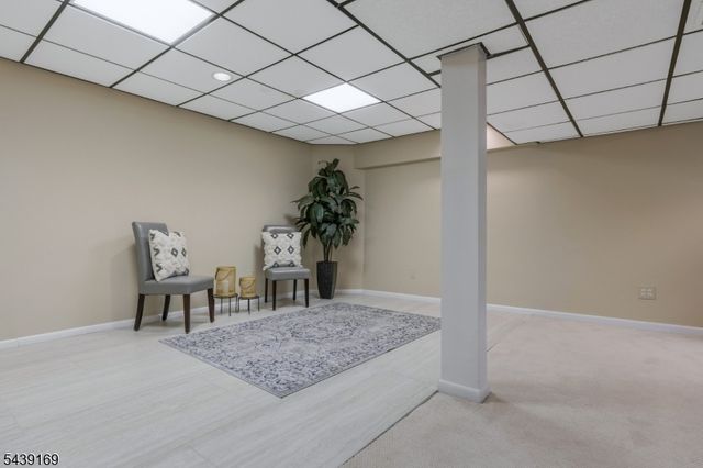 11 Hampton Ct, Bernards Twp., NJ 07920