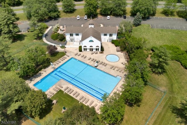11 Hampton Ct, Bernards Twp., NJ 07920