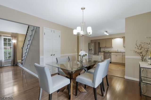 11 Hampton Ct, Bernards Twp., NJ 07920