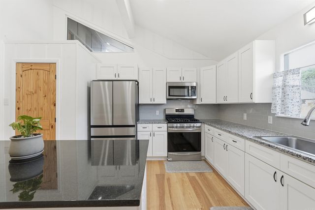 5524 Pinnacle Valley Rd Road, Little Rock, AR 72223