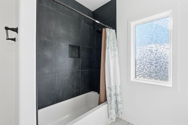 5524 Pinnacle Valley Rd Road, Little Rock, AR 72223