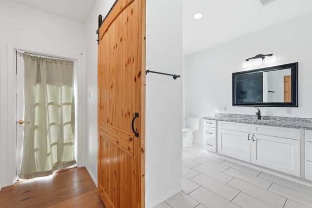 5524 Pinnacle Valley Rd Road, Little Rock, AR 72223