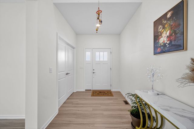 3803 Ivy Lane, Elgin, IL 60124