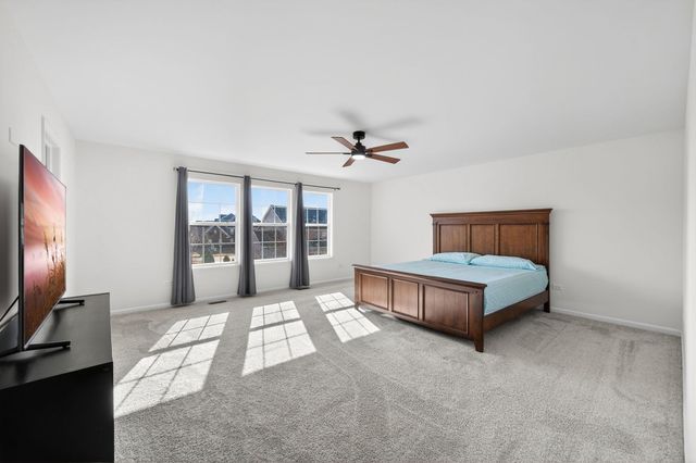 3803 Ivy Lane, Elgin, IL 60124