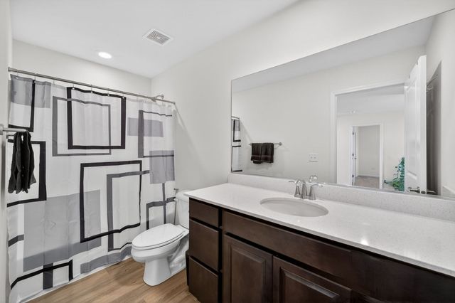 3803 Ivy Lane, Elgin, IL 60124