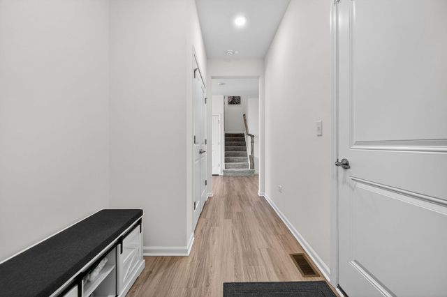 3803 Ivy Lane, Elgin, IL 60124