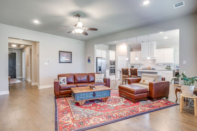 320 Ben Thomas Street, Burleson, TX 76028