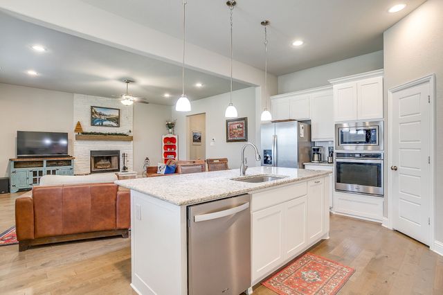 320 Ben Thomas Street, Burleson, TX 76028