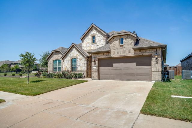 320 Ben Thomas Street, Burleson, TX 76028