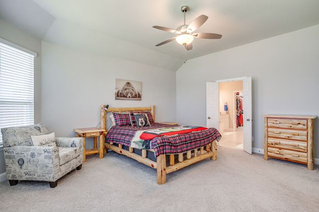 320 Ben Thomas Street, Burleson, TX 76028