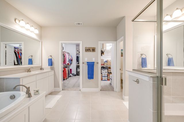 320 Ben Thomas Street, Burleson, TX 76028