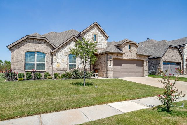 320 Ben Thomas Street, Burleson, TX 76028