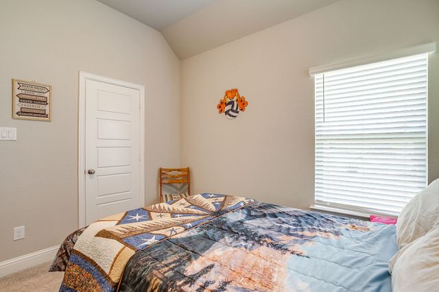 320 Ben Thomas Street, Burleson, TX 76028