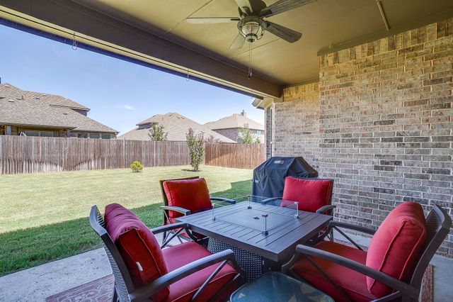 320 Ben Thomas Street, Burleson, TX 76028