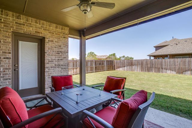 320 Ben Thomas Street, Burleson, TX 76028