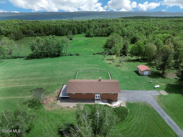 3109 Lake Road, Delanson, NY 12053