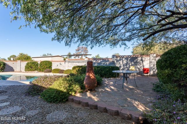 1860 W Zarragoza Place, Tucson, AZ 85704