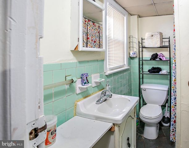 116 FOURTH, Bridgeport, PA 19405