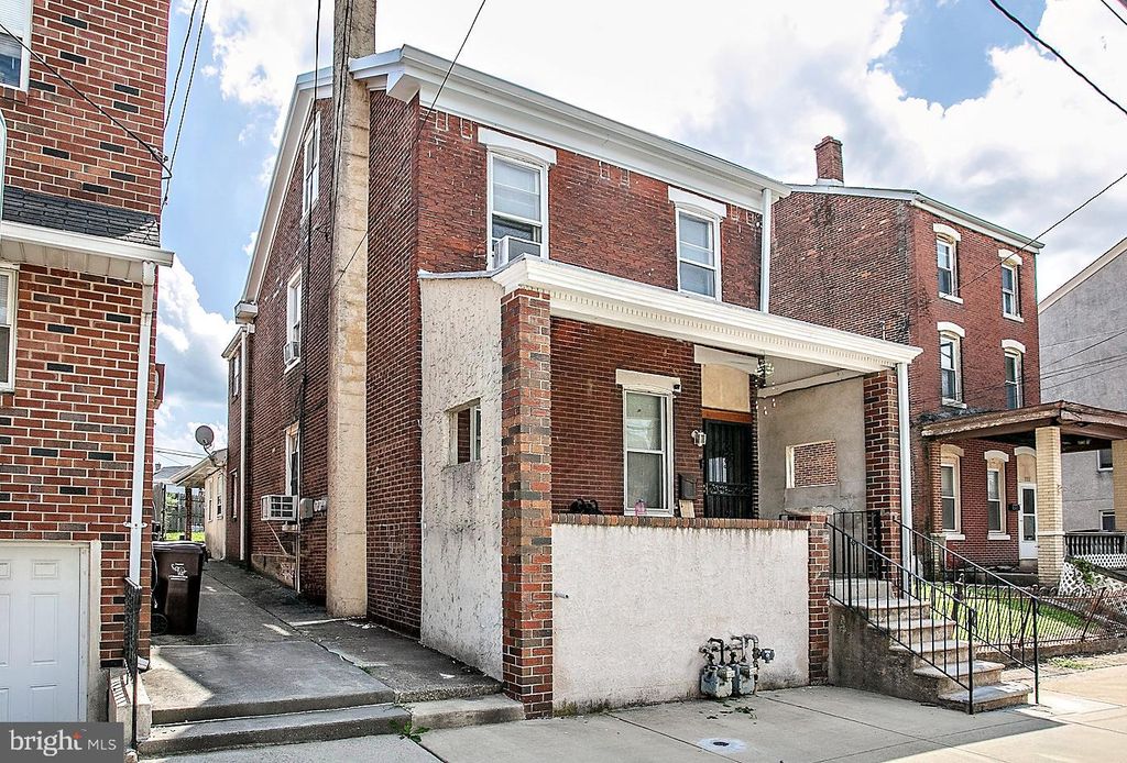 116 FOURTH, Bridgeport, PA 19405