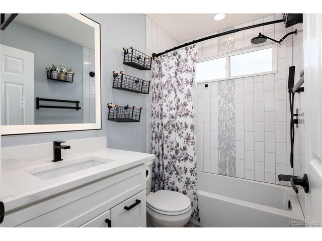 4826 S Ireland St, Aurora, CO 80015