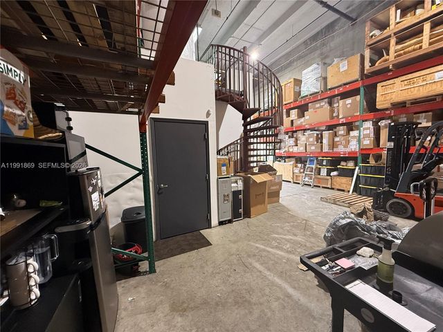2355 NW 70th Ave D-3, Miami, FL 33122