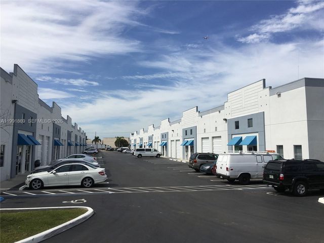 2355 NW 70th Ave D-3, Miami, FL 33122