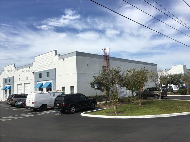 2355 NW 70th Ave D-3, Miami, FL 33122